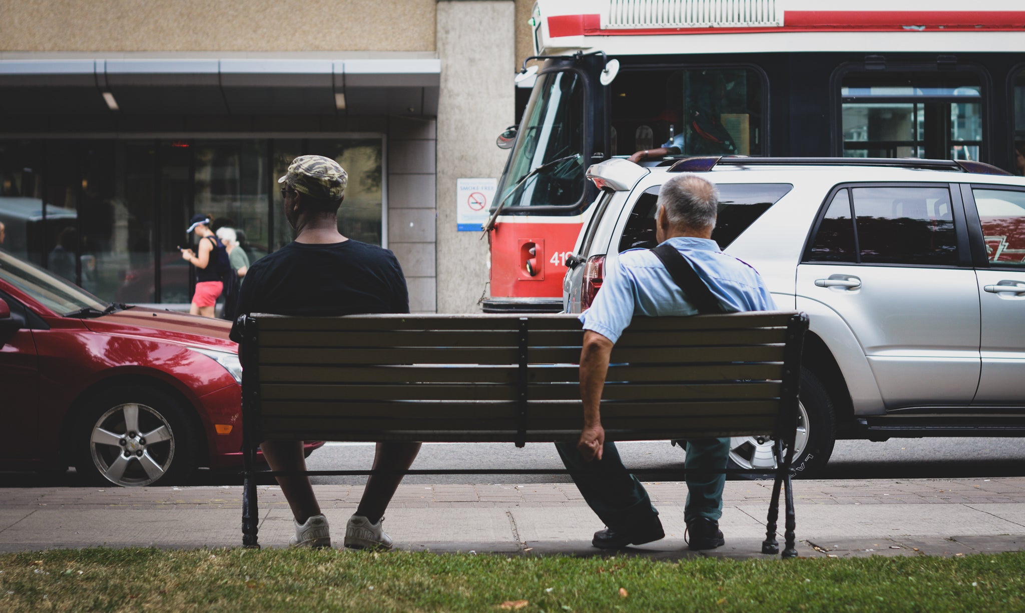 files/urban-park-bench-by-busy-street.jpg